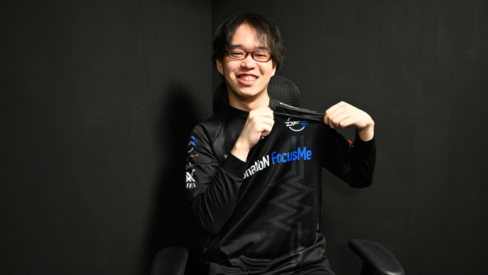 DFM Rayfarky「声を掛け合ってメンタルリセットができた」―逆転でMid Season白星発進!インタビューで語る