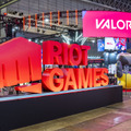 「Riot Gamesブース」は見どころ盛りだくさん！リアル版ナイトマーケット、ヴァイのパンチングマシーン、ユナラの精神修養チャレンジなどを存分に体験してきた【TGS2025】
