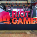 「Riot Gamesブース」は見どころ盛りだくさん！リアル版ナイトマーケット、ヴァイのパンチングマシーン、ユナラの精神修養チャレンジなどを存分に体験してきた【TGS2025】