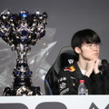 Faker「Game 3で負けたあと、残りは楽しくやらなきゃと思った」 ―Worlds 3連覇を達成したT1が語る“T1というチームの強さ”【合同インタビュー】