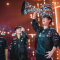 3連覇達成のT1、気になる「優勝スキン」は誰に？ アンケートや配信で候補が決まりつつある中、ムンドやガリオに期待の声【リーグ・オブ・レジェンド】
