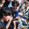 「どっちが悪い？（笑）」EugeoとEntyの“プロレス”で会場も沸いた「LJL 新旧プロ エキシビションマッチ」―ベテランのマクロ vs 若手のフィジカルでプライドがぶつかり合うBO3【現地レポ】