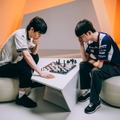 Faker × Chovy直筆サイン入りチェスボードがオークションに出品―世界に1つだけのコレクティブル第1弾【eスポーツワールドカップ2026】