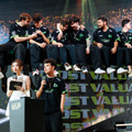 「いつか君の番が来る」LOUDが4年ぶりの世界王者に―erdeが最年少IGLでMVP、tkzinの父も祝福【VALORANT Champions 2026】