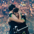 「いつか君の番が来る」LOUDが4年ぶりの世界王者に―erdeが最年少IGLでMVP、tkzinの父も祝福【VALORANT Champions 2026】