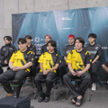 JoxJoとBlackWizの因縁、yatsukaの挑発、そしてGONのスーツ姿―各チームの懸ける想いが垣間見えた「Season Finals」前日記者会見をレポート【Challengers Japan 2025 Season Finals】
