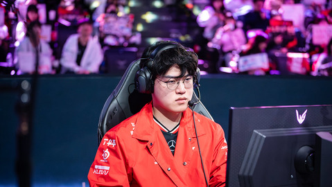 T1 Gumayusi、世論を二分化したSmashとのスタメン争いを振り返る…「コーチ席に座ることは為になる経験だった」