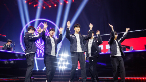 LCK対決はGen.GがT1をフルセットで下し、2年連続のMSI決勝進出へ！Fakerは史上初となる国際戦1000キルを達成 画像