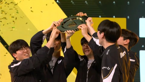 GEN Kiin「去年敗退したので、今年は優勝できて幸せ」―Game 5までもつれ込む接戦の末ALを倒し、MSIに続きEWCもGen.Gが優勝！【EWC 2025】