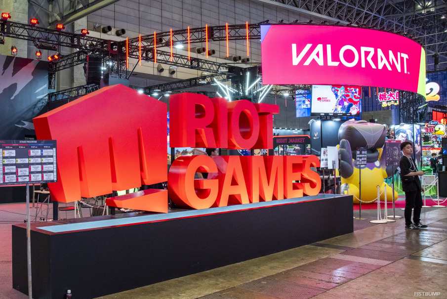 「Riot Gamesブース」は見どころ盛りだくさん！リアル版ナイトマーケット、ヴァイのパンチングマシーン、ユナラの精神修養チャレンジなどを存分に体験してきた【TGS2025】