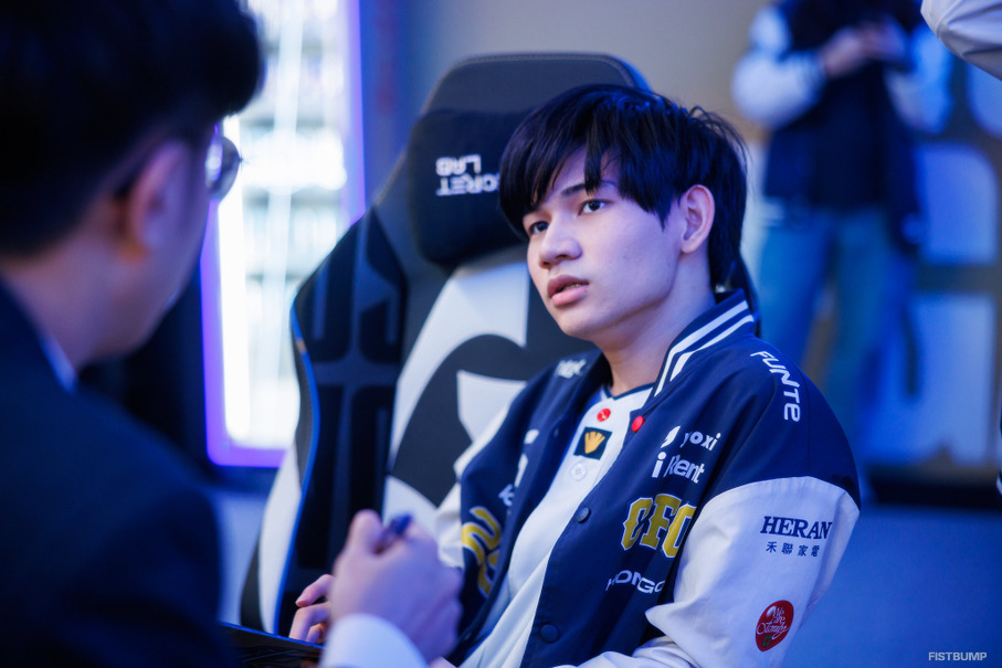 【Worlds 2025独占インタビュー】CFO HongQ「この試合を戦えたことが嬉しく、光栄に思う」―念願のベスト4進出はならずも、世界を震撼させ続けた新人MIDレーナーが試合後の心境を語る