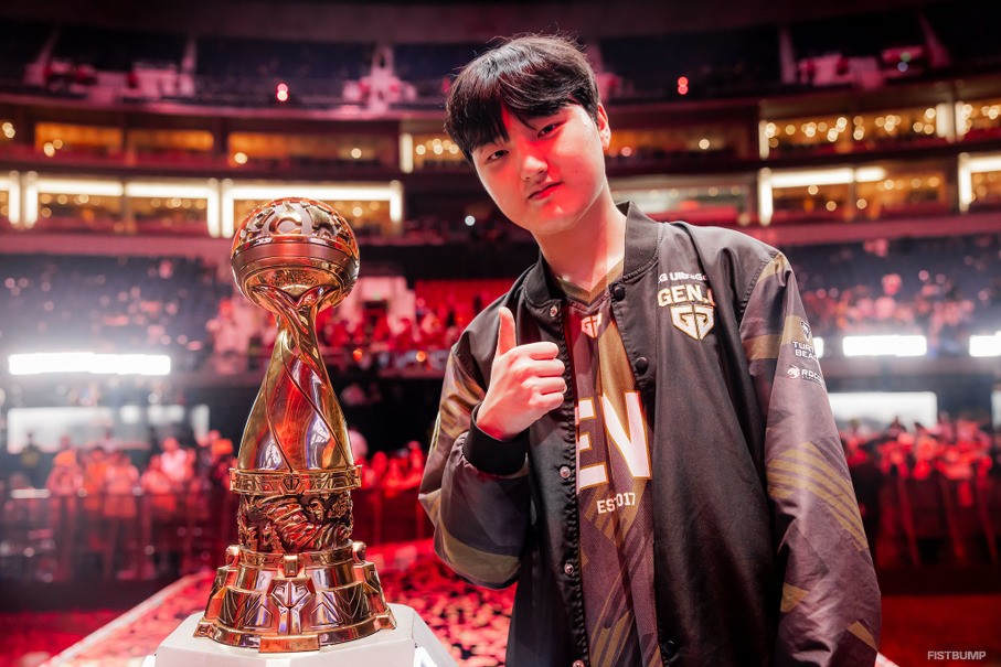 T1にPeyzが移籍加入―MSI優勝、LCK優勝3回の若き逸材ADCと3年契約を結ぶ