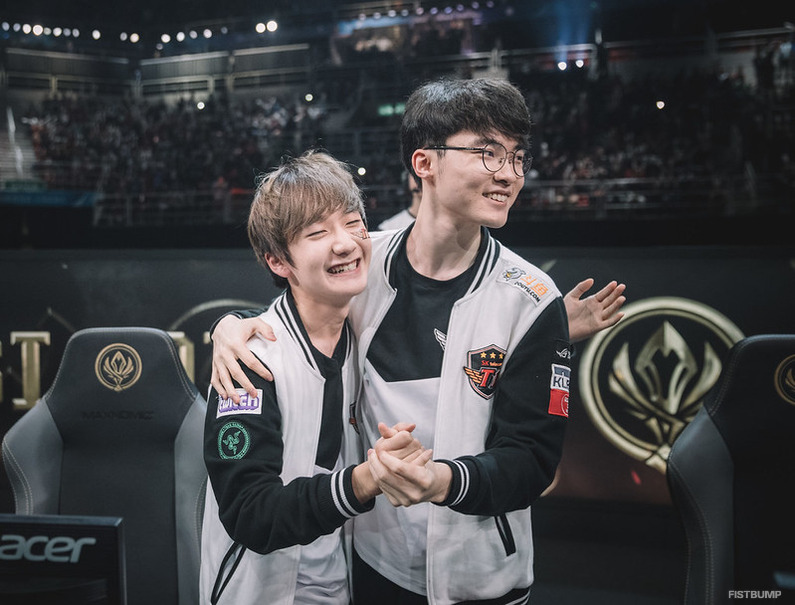 Faker「Peanut、戻ってこいよ」―FakerがLoL Parkで直筆メッセージを残す