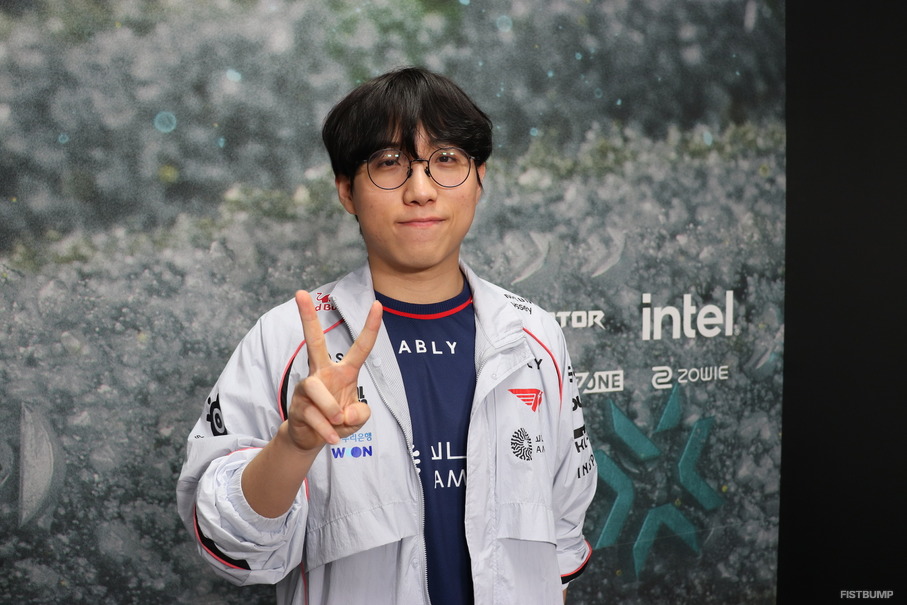 T1がPRXと接戦の末2-1勝利！BuZz「プールを広げることは選手としてステップアップできるチャンス」―PRX戦でコントローラーをピック【VCT Pacific 2026 Stage2 現地インタビュー】