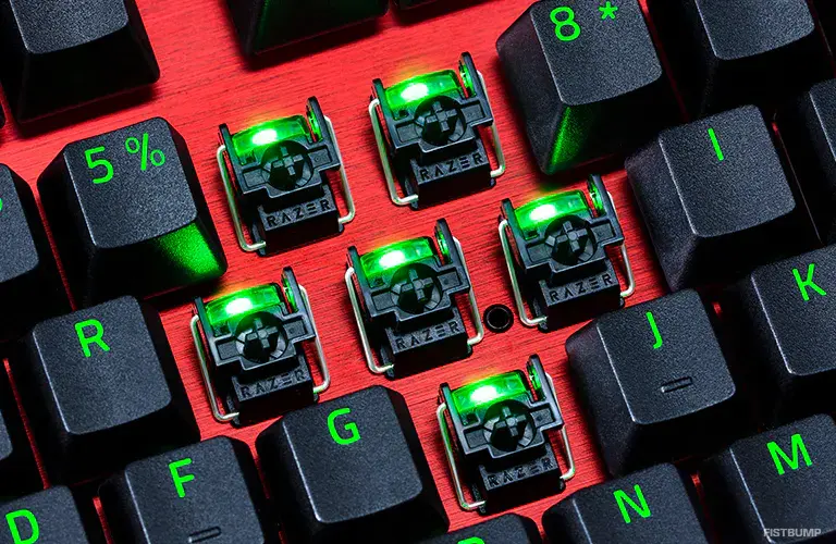 Sentinels × Razer、コラボゲーミングキーボード発表―赤を基調とした「Huntsman V3 Pro TKL 8KHz」SENエディション