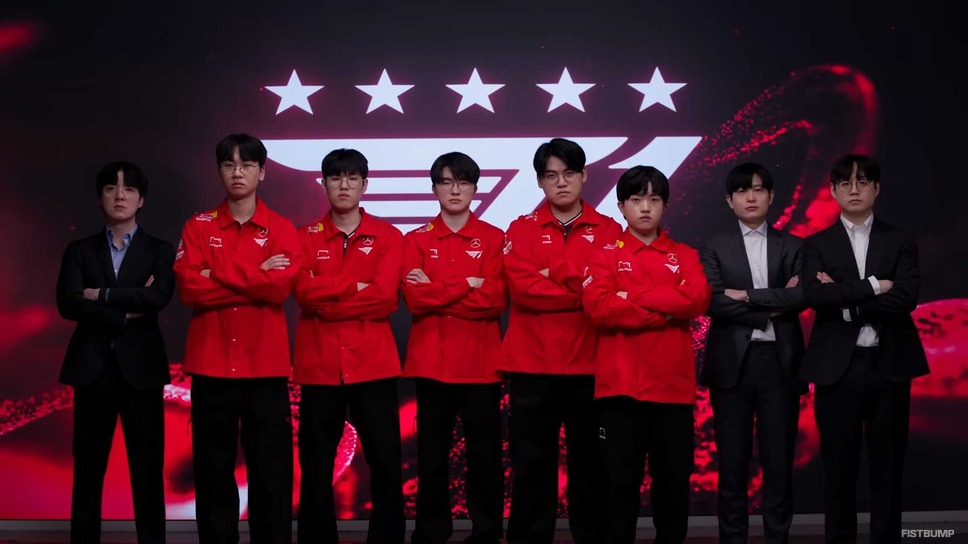 2022 T1 UNIFORM FAKER選手のジャージ 黒/赤 2022 T1 UNIFORM