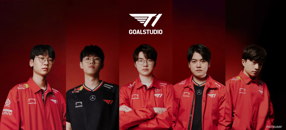 T1『LoL』部門の公式グッズが8月1日より販売！選手の名前入りユニフォームや応援マフラーなど14種類のラインナップが登場【リーグ・オブ・レジェンド】